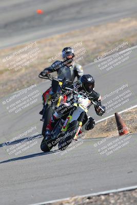 media/Feb-05-2023-Classic Track Day (Sun) [[c35aca4a42]]/Group 2/session 4 turn 4/